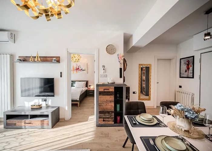 Costan Alezzi Infinity & *